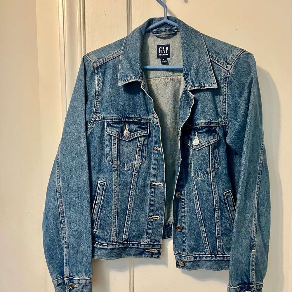 GAP Women's Classic Blue Jean Jacket